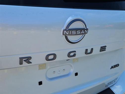2025 Nissan Rogue S