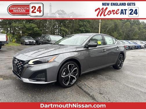 2025 Nissan Altima SR