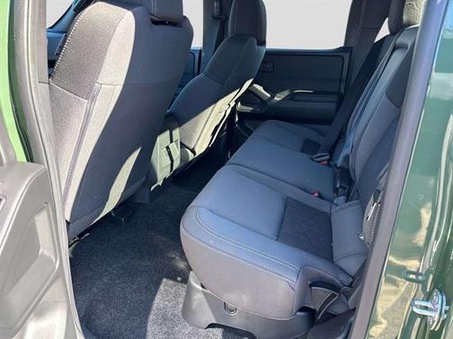 Green 2026 Nissan Frontier SV