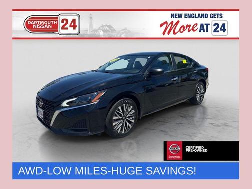 Black 2024 Nissan Altima 2.5 SV