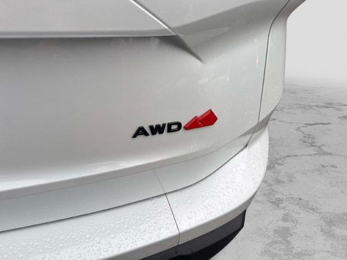 Everest White P 2026 Nissan Rogue Rock Creek