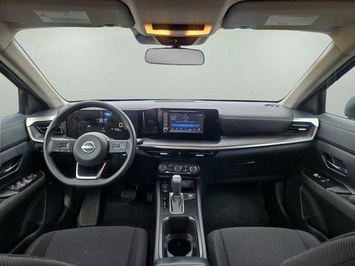 2025 Nissan Kicks S