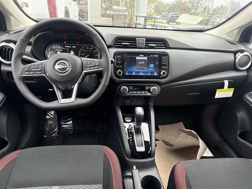 2025 Nissan Versa 1.6 SR