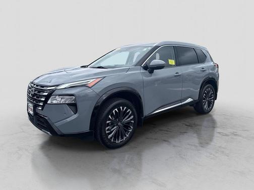 Boulder Gray Metallic 2024 Nissan Rogue Platinum