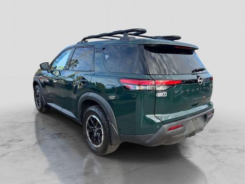 Obsidian Green 2024 Nissan Pathfinder Rock Creek