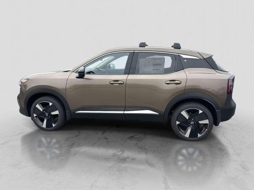 Canyon Bronze M 2026 Nissan Kicks SR