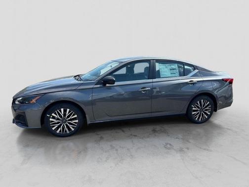 Gun Metallic 2026 Nissan Altima SV