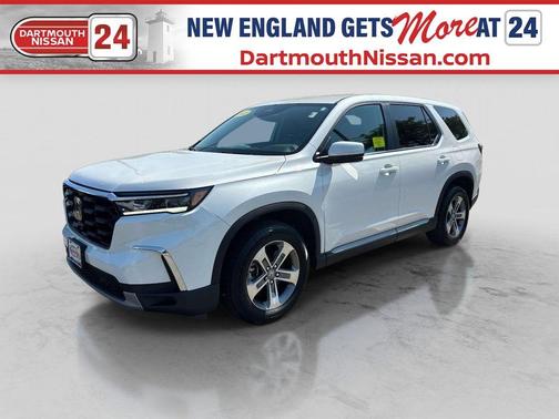 Platinum White Pearl 2023 Honda Pilot EX-L 7-Passenger