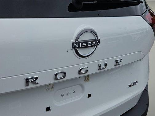 2022 Nissan Rogue S