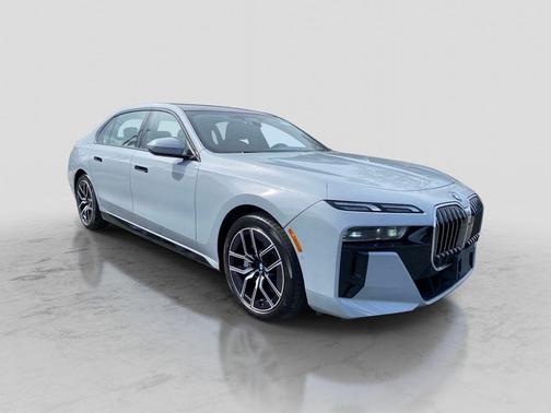 Brooklyn Gray Metallic 2023 BMW 760 760i xDrive