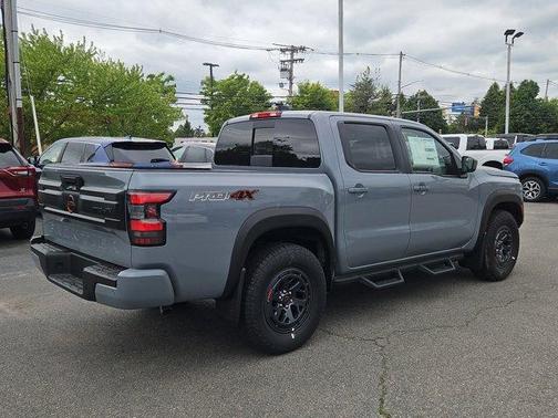 2025 Nissan Frontier PRO-4X