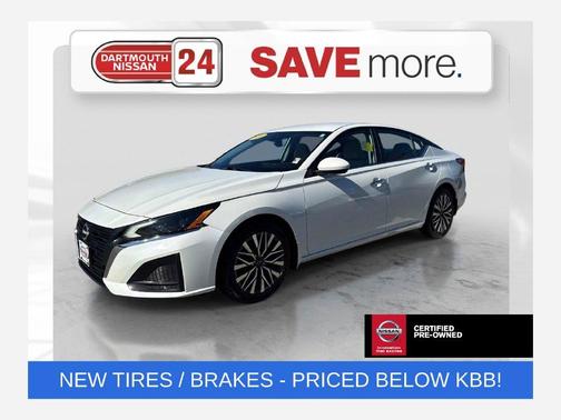 White 2023 Nissan Altima 2.5 SV