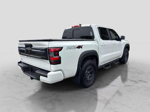 Glacier White 2025 Nissan Frontier PRO-4X