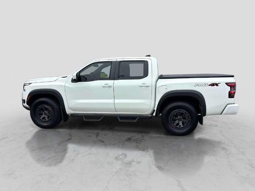 Glacier White 2025 Nissan Frontier PRO-4X