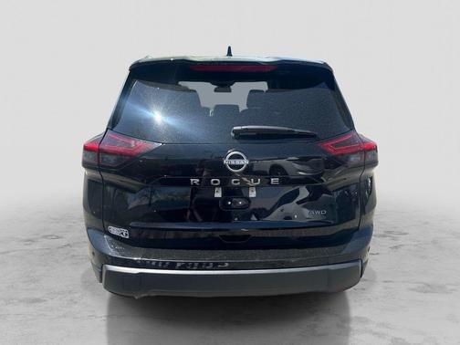 Super Black 2025 Nissan Rogue SV