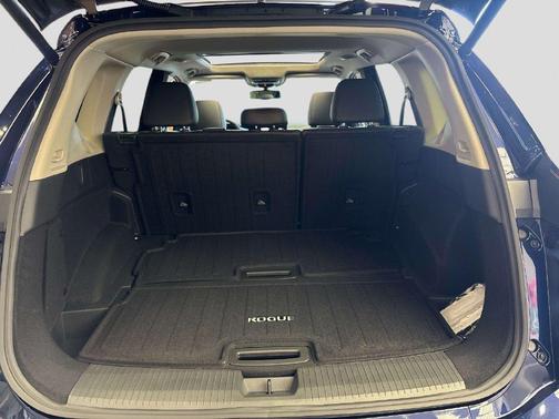Ocean 2026 Nissan Rogue Platinum