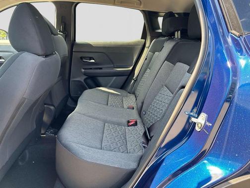Deep Blue Pearl 2026 Nissan Kicks SV