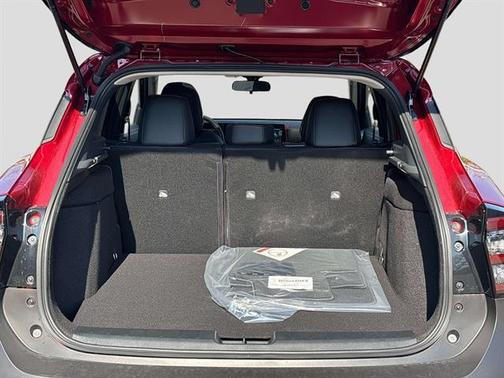 Scarlet Ember T 2026 Nissan Kicks SR
