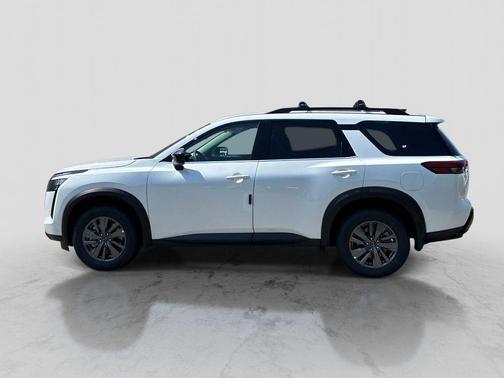 White Pearl 2026 Nissan Pathfinder SV