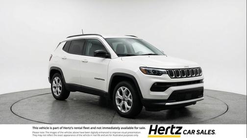 Bright White Clearcoat 2025 Jeep Compass Latitude