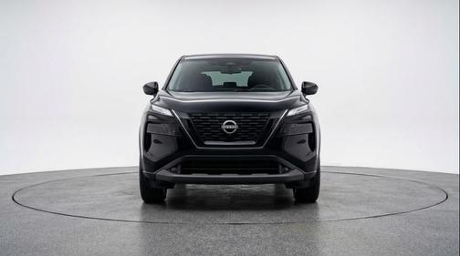 Super Black 2025 Nissan Rogue SV