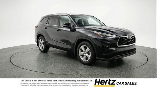 Midnight Black Metallic 2025 Toyota Highlander LE