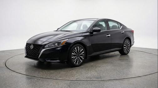 Super Black 2025 Nissan Altima SV FWD