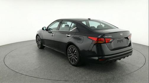 Super Black 2025 Nissan Altima SV FWD