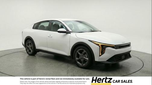 Snow White Pearl 2025 Kia K4 LXS