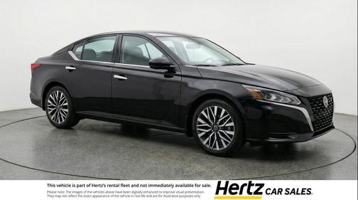 Super Black 2025 Nissan Altima SV FWD