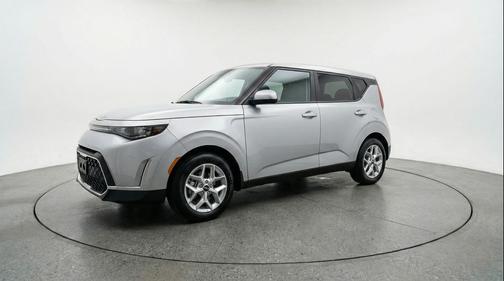Steel Gray 2025 Kia Soul LX