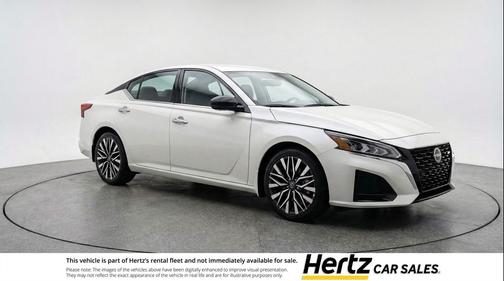 Glacier White 2025 Nissan Altima SV FWD
