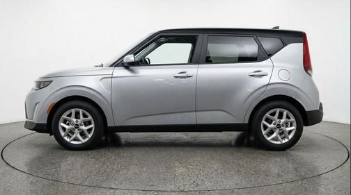 Steel Gray 2025 Kia Soul LX