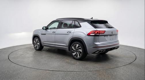 Silver Mist Metallic 2026 Volkswagen Atlas 2.0T SE w/Technology 4MOTION