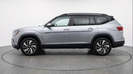 Silver Mist Metallic 2026 Volkswagen Atlas 2.0T SE w/Technology 4MOTION