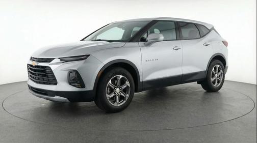 Sterling Gray Metallic 2025 Chevrolet Blazer 2LT