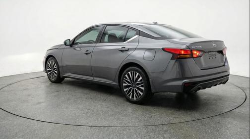 Gun Metallic 2025 Nissan Altima SV FWD