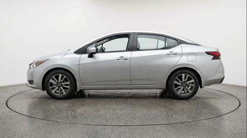 Brilliant Silver Metallic 2025 Nissan Versa 1.6 SV