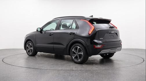 Aurora Black Pearl 2026 Kia Niro LX