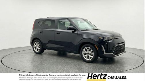Fusion Black 2025 Kia Soul LX