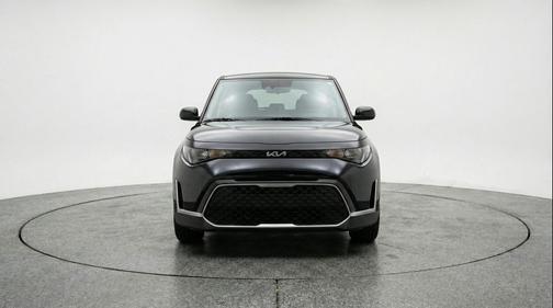 Fusion Black 2025 Kia Soul LX