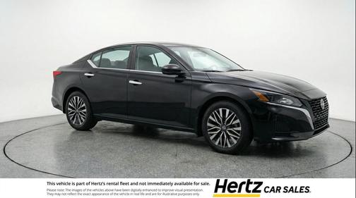 Super Black 2025 Nissan Altima SV FWD