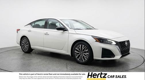 Glacier White 2025 Nissan Altima SV FWD