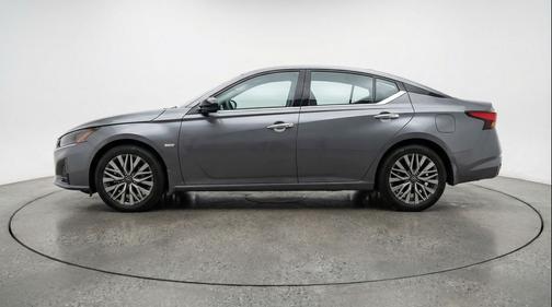 Gun Metallic 2025 Nissan Altima SV FWD
