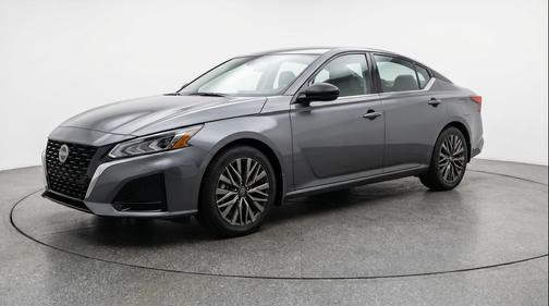 Gun Metallic 2025 Nissan Altima SV FWD