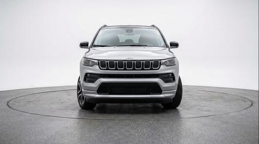 Silver Zynith Metallic Clearcoat 2025 Jeep Compass Limited