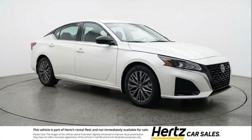 Glacier White 2025 Nissan Altima SV FWD