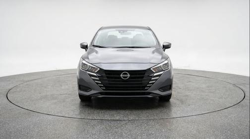 Gun Metallic 2025 Nissan Versa 1.6 SV