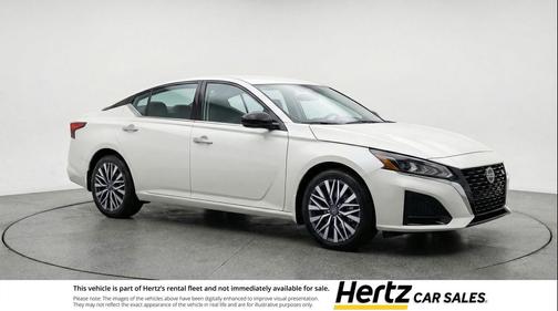 Glacier White 2025 Nissan Altima SV FWD