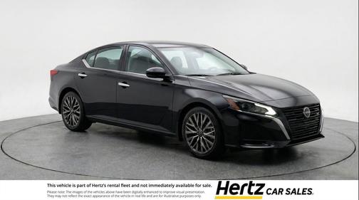 Super Black 2025 Nissan Altima SV FWD